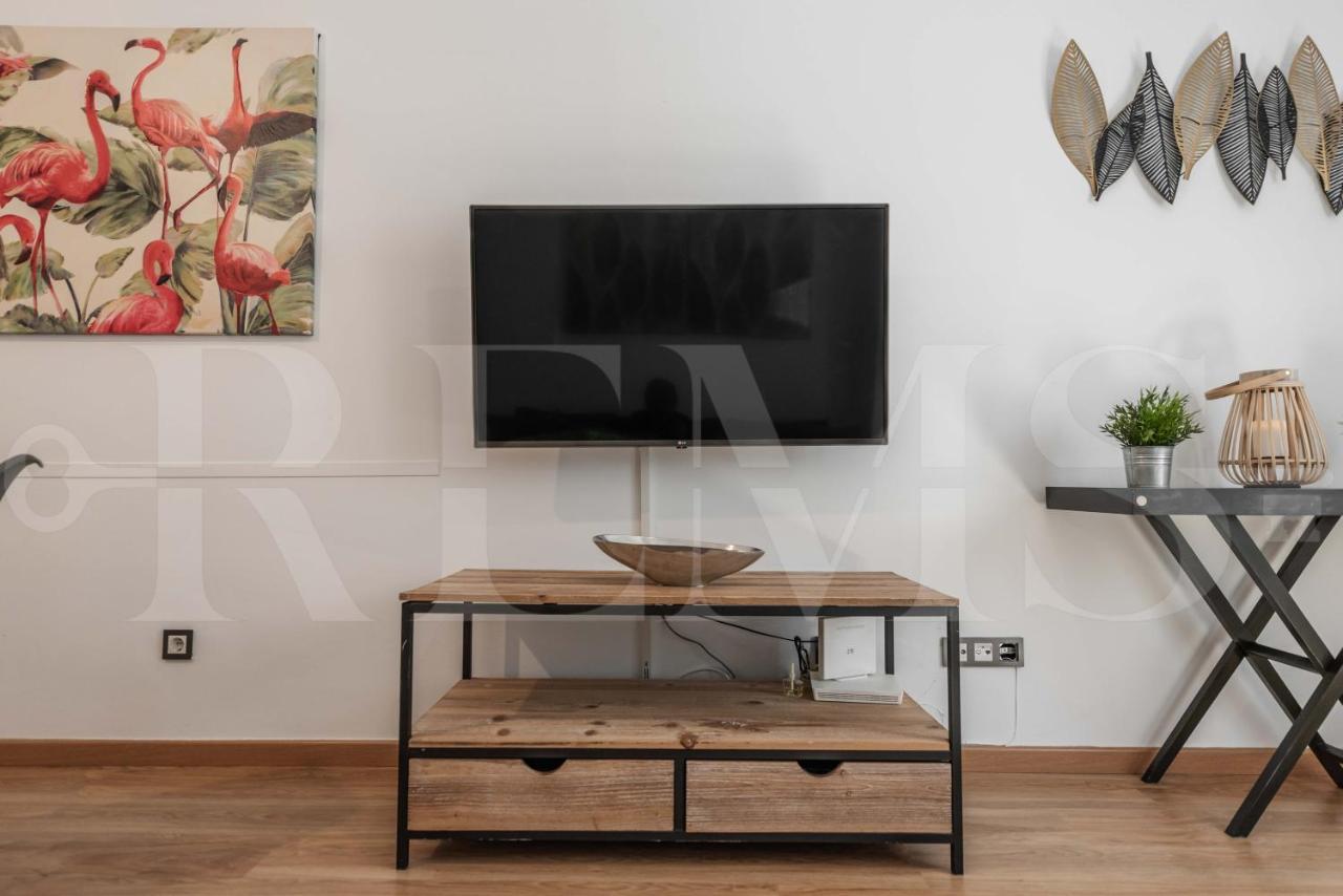 3Br Apartment With Parking And Patio In The Center By Rems Málaga Esterno foto