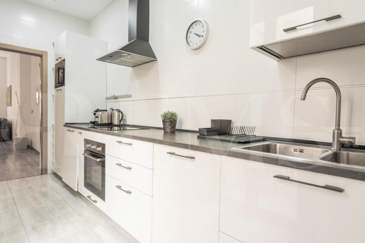 3Br Apartment With Parking And Patio In The Center By Rems Málaga Esterno foto