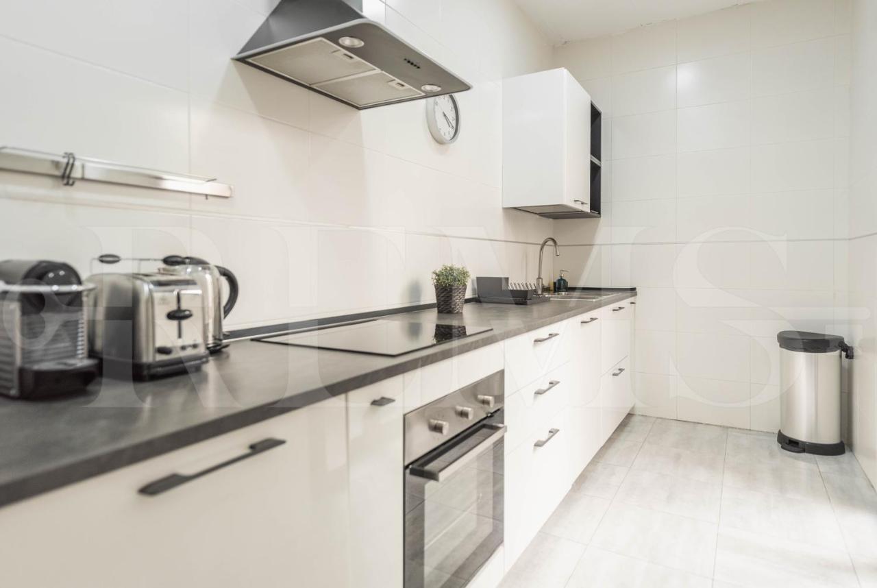 3Br Apartment With Parking And Patio In The Center By Rems Málaga Esterno foto